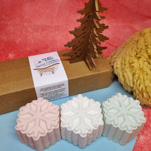 Load image into Gallery viewer, Festive Foamers - Foaming Body Wash - Christmas Pampering - Little Shop of Lathers