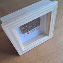Load image into Gallery viewer, Mini Frame - Ceramic Bourbon Biscuit - I Love Biscuits - Upsydaisy Craft