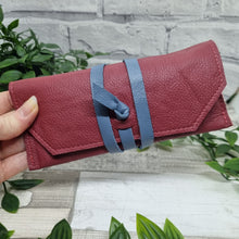 Load image into Gallery viewer, Leather Glasses case - Shadow Crafts - reusable gift idea