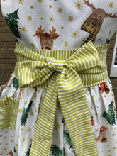 Load image into Gallery viewer, Christmas Apron - Christmas Reindeer Apron - Kitsch-ina