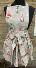 Load image into Gallery viewer, Christmas Apron - Gnome For Christmas Apron - Kitsch-ina