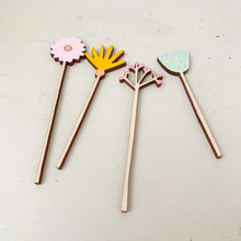 Load image into Gallery viewer, Mini wooden wildflower stems - Everlasting flowers - Squirrelbandit