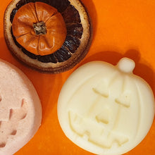 Load image into Gallery viewer, Pumpkin Spice Solid Moisturiser Bar - Little Shop of Lathers - handmade body bar