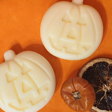 Load image into Gallery viewer, Pumpkin Spice Solid Moisturiser Bar - Little Shop of Lathers - handmade body bar