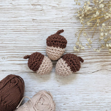 Load image into Gallery viewer, Crochet amigurami Acorn set - CuddlingaCactus