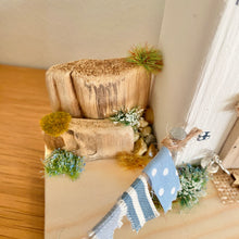 Load image into Gallery viewer, Row of 2 Wooden Beach Cottages - Tina's Lovely Creations