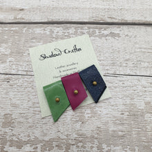 Load image into Gallery viewer, Leather Cable Tidy/Cable Clips - Set of 3 - Shadow Craft