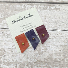 Load image into Gallery viewer, Leather Cable Tidy/Cable Clips - Set of 3 - Shadow Craft