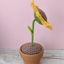 Load image into Gallery viewer, Crochet amigurami Sunflower in pot - CuddlingaCactus
