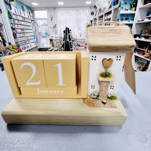 Perpetual Calendar with Wooden Cottage - Three colours to choose - Tina's Lovely Creations