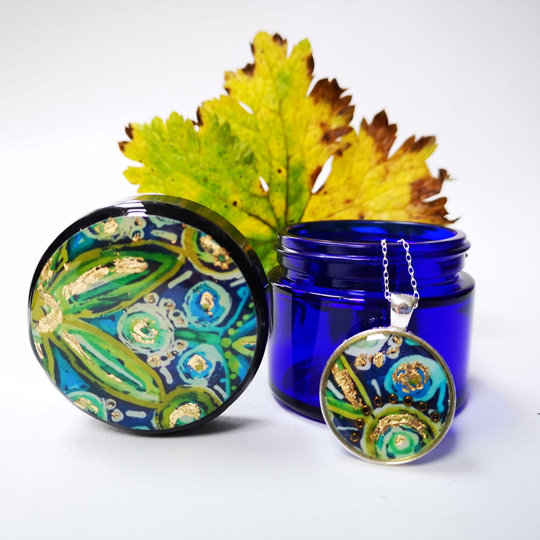 Trinket Pot and Matching Circular Pendant - Glory - Resin Beaded Jewellery - Nimanoma