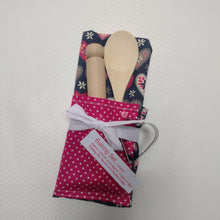 Load image into Gallery viewer, Childrens Baking Set - Kids Pinny - Hearts - Made by Marianne Gifts
