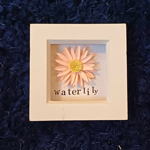 Flower Frame - Water Lily - Hand crafted Paper Flower - Flowers by Laurzy