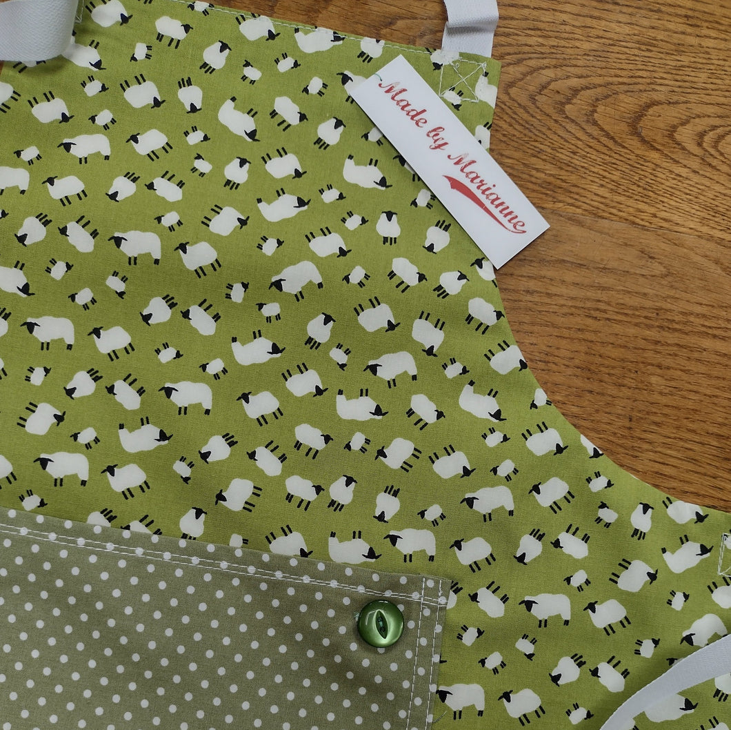 Childrens Apron - Kids Pinny - Green Sheep - Made by Marianne Gifts