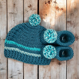 Crochet Beanie Bobble Hat and Booties Set - The Leopard PomPom - Baby gift - 0-3 Months