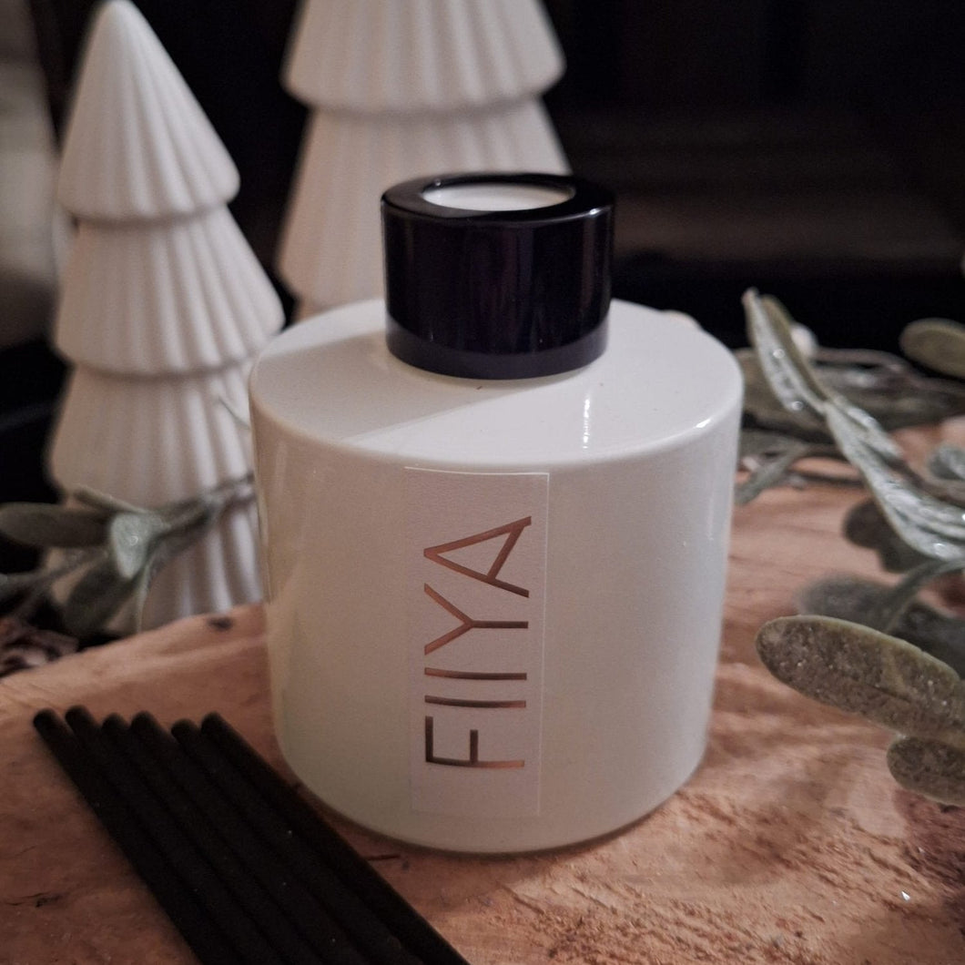 Reed Diffuser - Christmas Tree - Fiiya