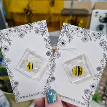 Load image into Gallery viewer, Glass Keepsake Wish - Bee Puns - Sentimental gift token - Twice Fired
