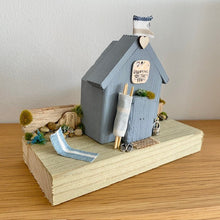 Load image into Gallery viewer, Beach Hut -Dark Blue - Wooden Cottage - Tina&#39;s Lovely Creations
