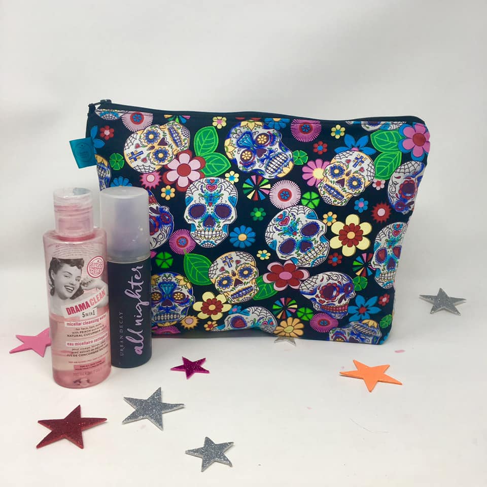 Make Up Bag - Large size - Dawny's Sewing Room - Sugar Skull fabric Zip up Pouch
