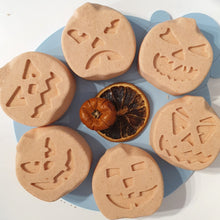 Load image into Gallery viewer, Pumpkin Pals Bath Bomb - Halloween Pumpkin - Little Shop of Lathers

