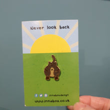 Load image into Gallery viewer, Never Look Back Enamel pin - cat butts - Innabox
