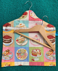 Fabric Peg Bag - Cakes - Dawny's Sewing Room
