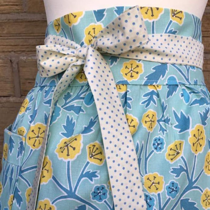 Half Apron - Blue/Yellow Floral - Kitsch-ina - Retro style pinny