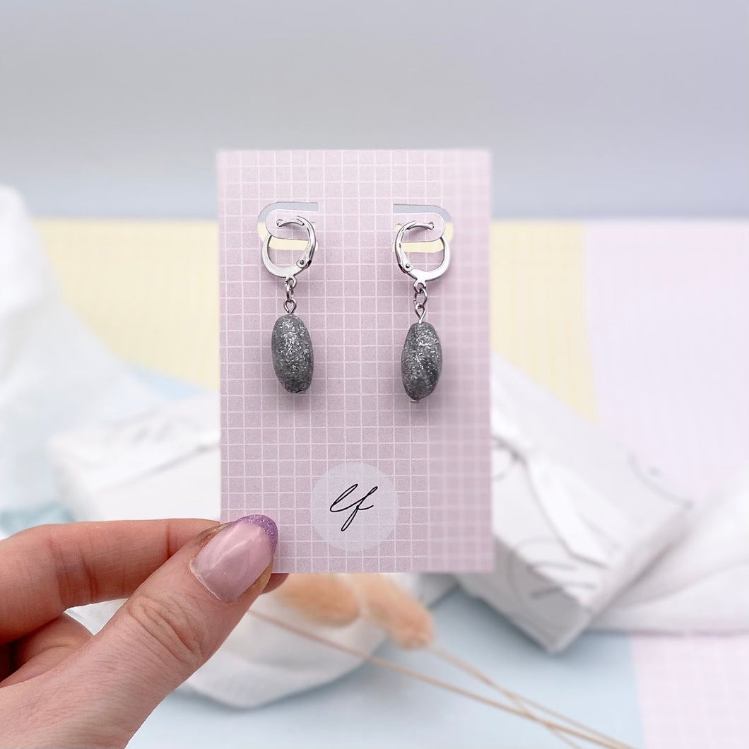 Silver Metallic Polymer Statement Earrings - Polymer clay - Laura Fernandez Designs