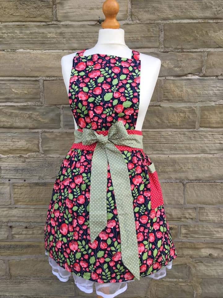Apron - Navy/Red Floral - Kitsch-ina - Retro style pinny