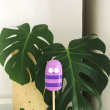 Load image into Gallery viewer, Worm Plant Pal - Polymer Clay decoration - Lotte Howe Design
