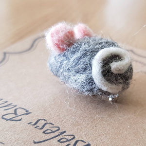 Mouse - Needle Felted Brooch - Useless Buttons